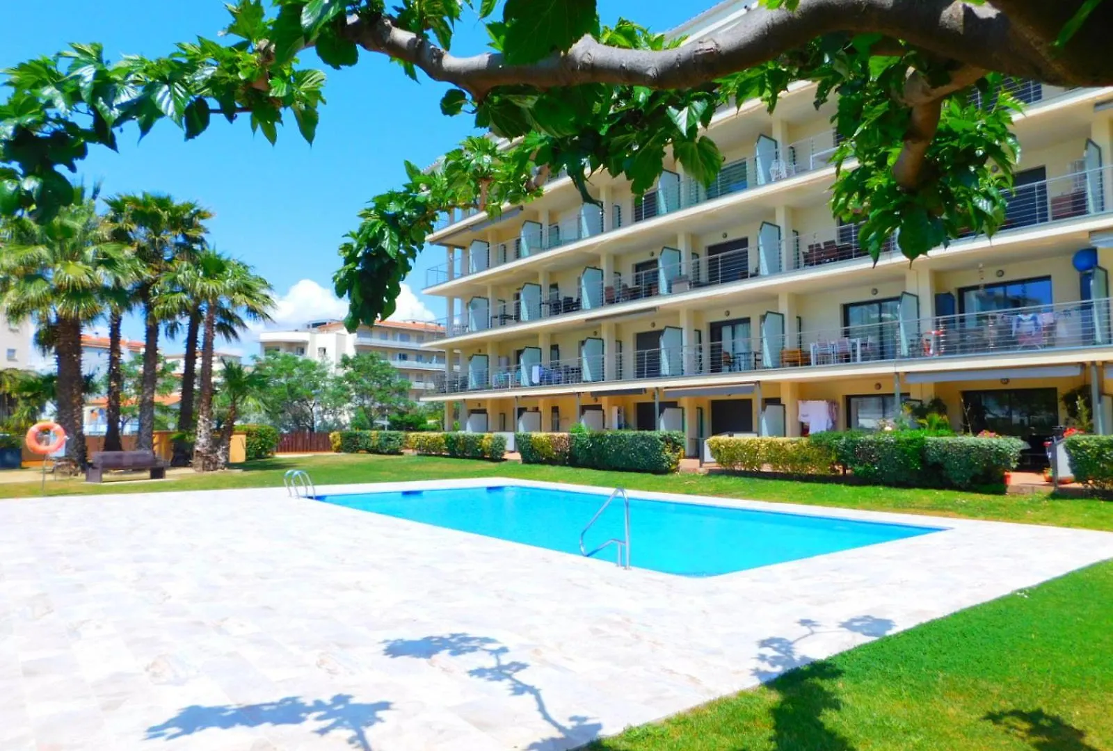 아파트 Gmid Immo A221 Atico Duplex Con Piscina, Terraza Y Parking En Primera Linea De Mar 로지즈